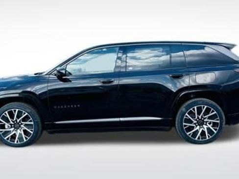 New 2025 Jeep Wagoneer S Limited image 3