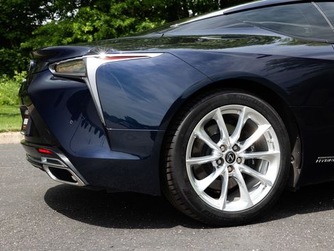 Used 2018 Lexus LC 500h w/ Touring Package RWD image 3