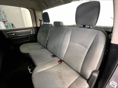 Used 2022 RAM 1500 Classic SLT RWD image 22