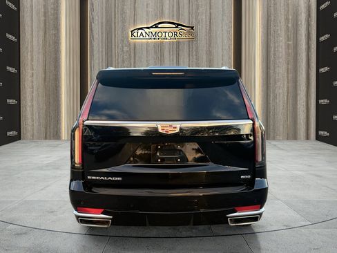 Used 2022 Cadillac Escalade ESV Premium Luxury Platinum w/ Heavy-Duty Trailer Package image 5