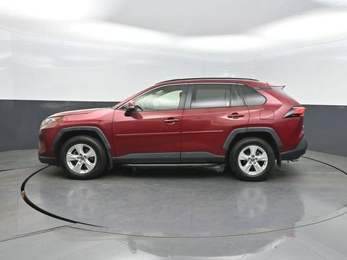 Used 2021 Toyota RAV4 XLE w/ Convenience Package AWD/4WD image 3