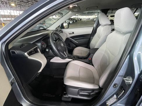 Used 2023 Toyota Corolla Cross LE image 30