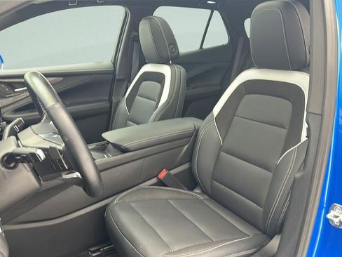 Used 2024 Chevrolet Blazer EV LT AWD/4WD image 14