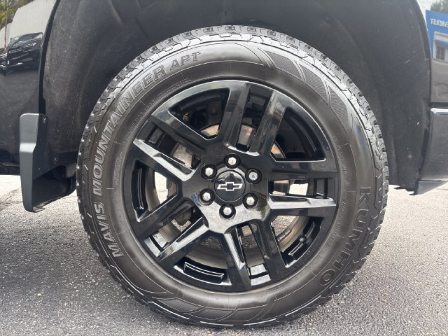 Used 2022 Chevrolet Silverado 1500 Custom Trail Boss AWD/4WD image 9