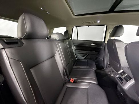 Used 2021 Volkswagen Atlas SE w/ Panoramic Sunroof Package FWD image 39