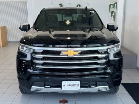 Certified 2024 Chevrolet Silverado 1500 High Country AWD/4WD image 37