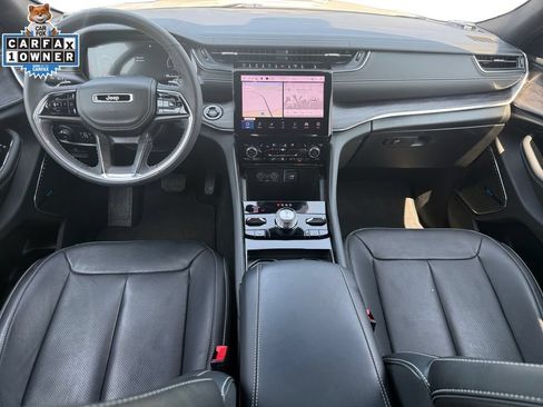 Certified 2023 Jeep Grand Cherokee Overland AWD/4WD image 11