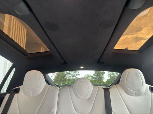 Used 2022 Tesla Model X AWD/4WD image 15