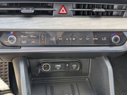 Used 2025 Kia Sportage X-Pro Prestige AWD/4WD image 26
