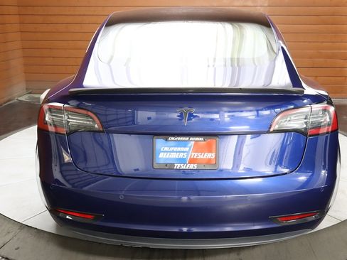 Used 2018 Tesla Model 3 Long Range image 14