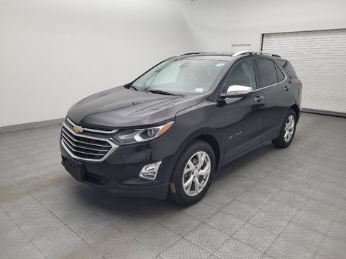 Used 2020 Chevrolet Equinox Premier FWD image 2