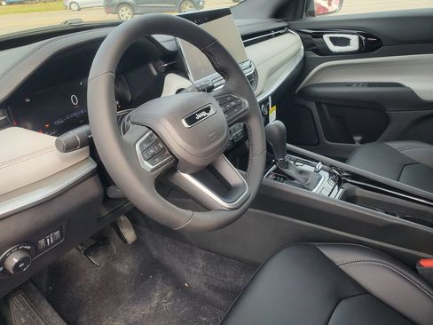 New 2026 Jeep Compass Limited AWD/4WD image 8