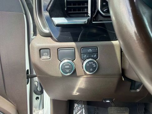 Used 2024 GMC Sierra 1500 SLE RWD image 30