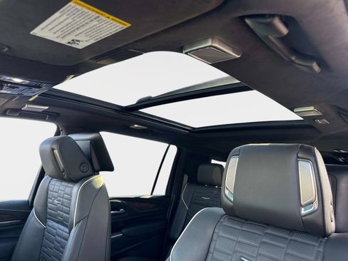 Used 2024 Cadillac Escalade ESV Sport Platinum w/ LPO, ONYX Package image 20