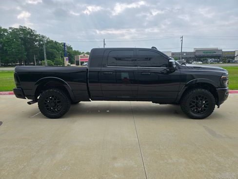 Used 2026 RAM 3500 Longhorn w/ Towing Technology Group AWD/4WD image 6