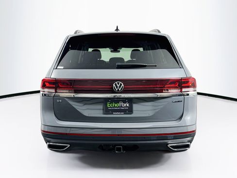 Used 2025 Volkswagen Atlas SE AWD/4WD image 7