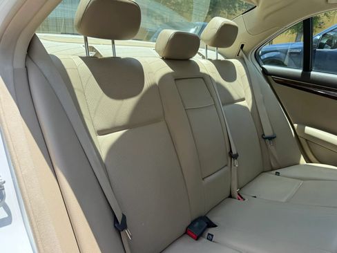 Used 2013 Mercedes-Benz C 250 Sedan image 16