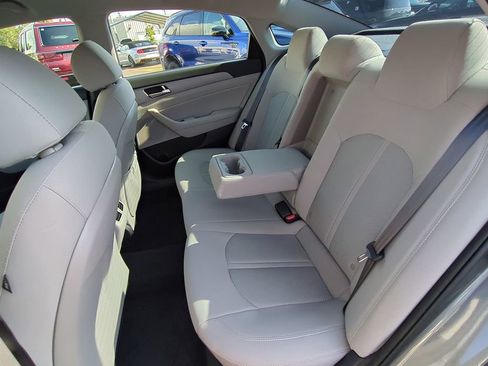 Used 2019 Hyundai Sonata SEL image 12