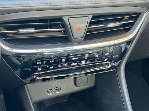 Used 2025 Buick Encore GX Avenir w/ Avenir Convenience Package image 30