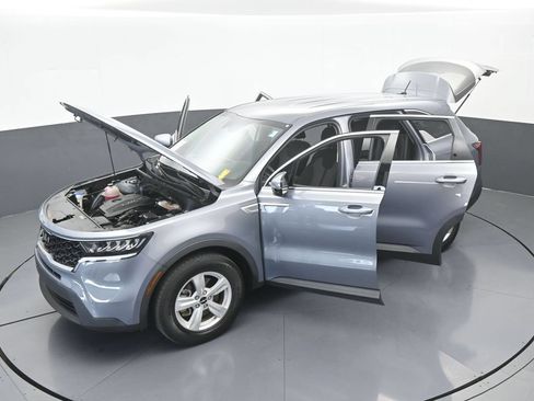 Used 2023 Kia Sorento LX FWD image 63