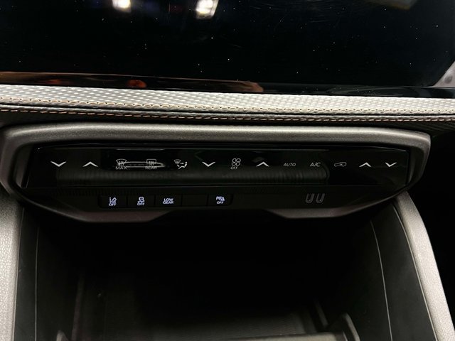Used 2026 Jeep Cherokee Limited AWD/4WD image 27