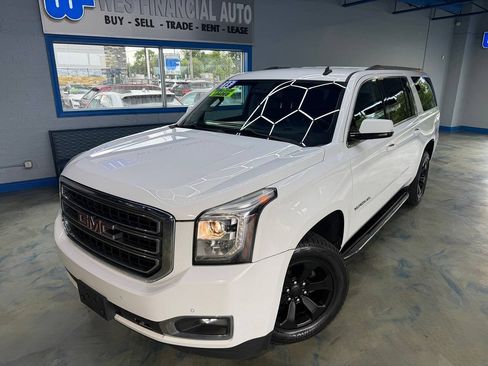 Used 2015 GMC Yukon XL SLE AWD/4WD image 1
