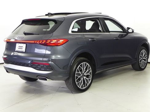 Used 2025 Audi Q5 Premium Plus w/ Premium Plus AWD/4WD image 7