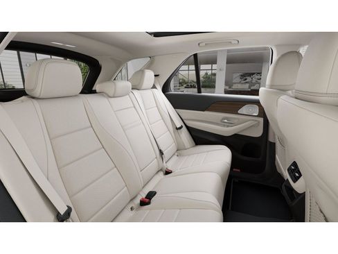 New 2026 Mercedes-Benz GLE 450 4MATIC image 4