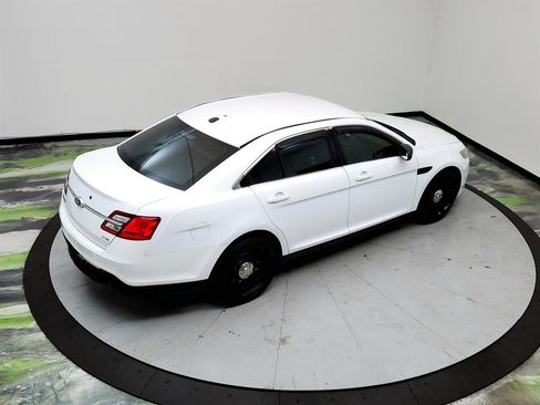 Used 2017 Ford Taurus SEL image 31