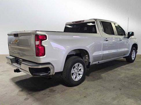 Used 2022 Chevrolet Silverado 1500 LT image 3