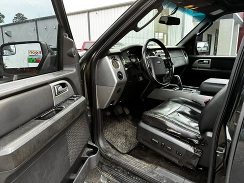 Used 2013 Ford Expedition Limited AWD/4WD image 10