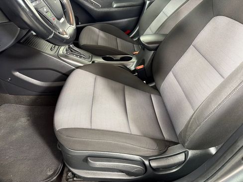 Used 2015 Kia Forte EX FWD image 12