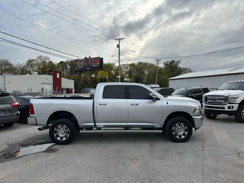 Used 2018 RAM 2500 SLT image 6