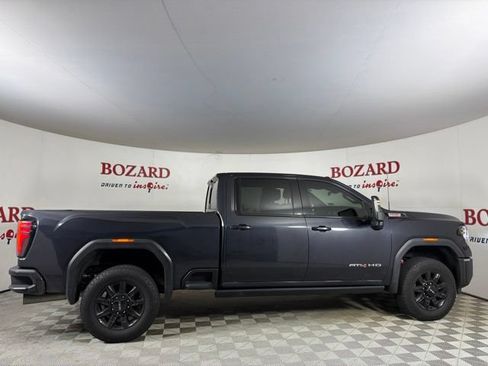 Used 2024 GMC Sierra 2500 AT4 w/ AT4 Premium Plus Package AWD/4WD image 9