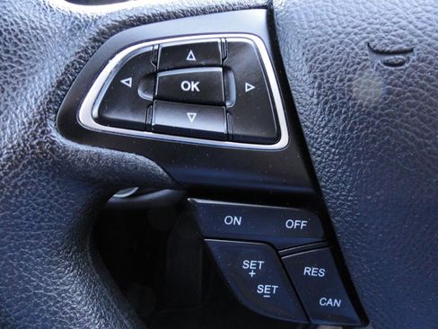 Used 2018 Ford Escape S image 17