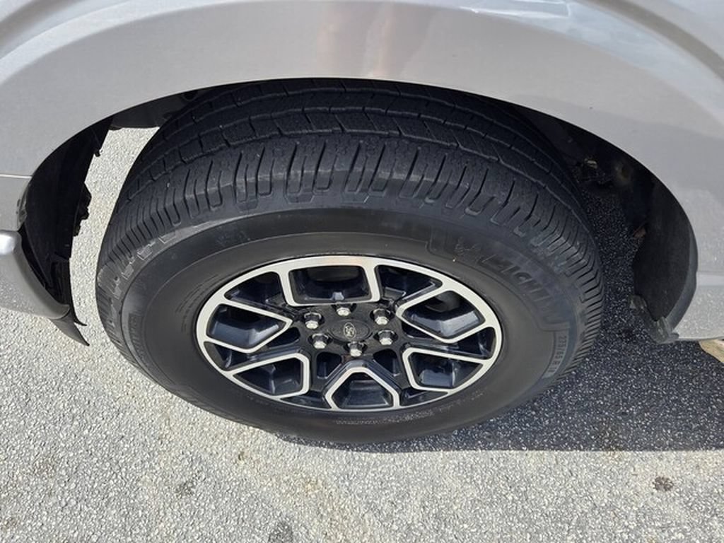 Used 2022 Ford F150 XLT w/ Equipment Group 302A High AWD/4WD image 18