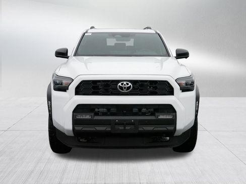 Certified 2025 Toyota 4Runner TRD Off-Road Premium image 2