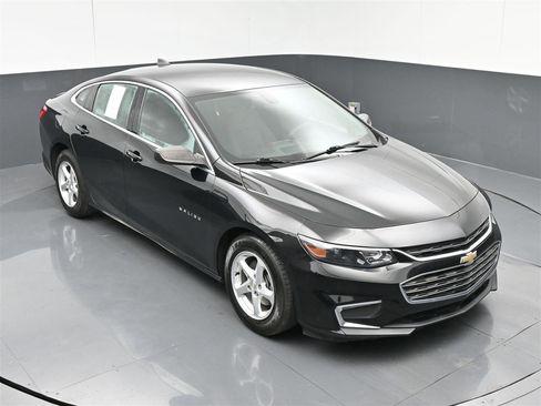 Used 2018 Chevrolet Malibu LS FWD image 24