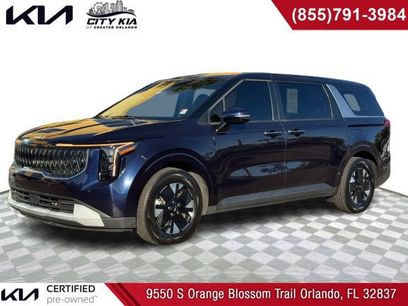 Certified 2025 Kia Carnival LXS