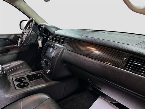 Used 2010 Chevrolet Silverado 1500 LTZ image 28