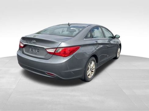 Used 2012 Hyundai Sonata GLS w/ Popular Equipment Pkg FWD image 7