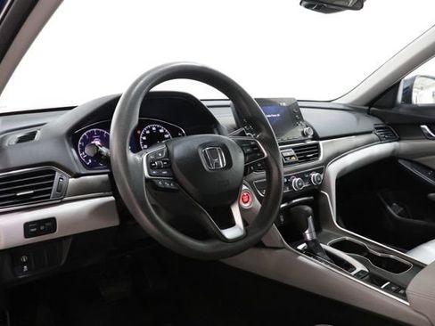 Used 2018 Honda Accord LX image 15