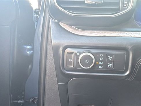 Used 2020 Ford Explorer Platinum w/ Premium Technology Package image 15