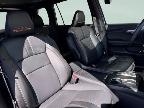 Certified 2023 Honda Passport TrailSport image 39