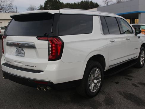 Used 2024 GMC Yukon XL Denali w/ Max Trailering Package image 7