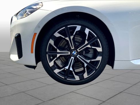 New 2025 BMW 230i Coupe w/ Premium Package RWD image 11