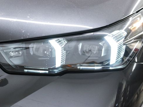 New 2027 BMW i5 M60 w/ M Sport Package RWD image 9