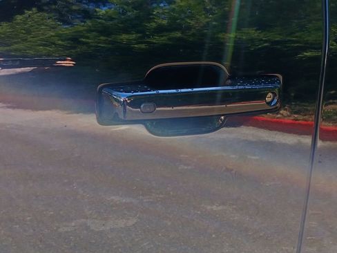 Used 2025 Ford F150 Lariat image 16