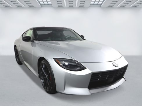 New 2025 Nissan Z Performance w/ Floor Mat Package RWD image 5