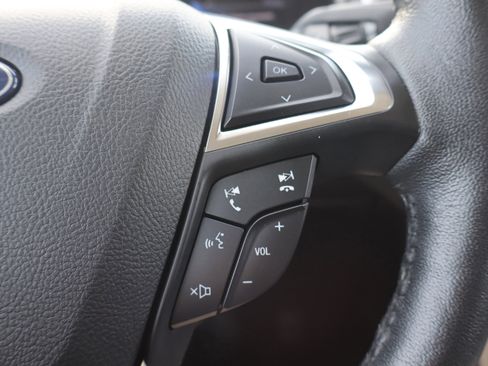 Used 2022 Ford Edge SEL w/ Convenience Package image 18